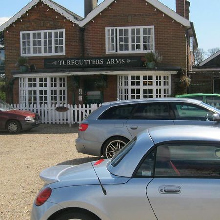 Turfcutters Arms Hotel Boldre Exterior foto